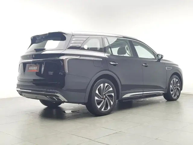 Hongqi HS7 PHEV — Фото автомобиля 2