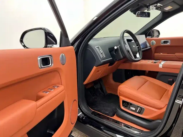 Li Auto L9 — Фото автомобиля 5