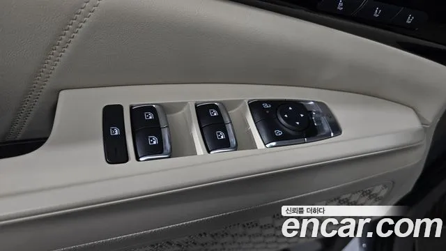 Kia Carnival Generation 4 — Фото автомобиля 27