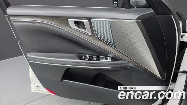 Kia K8 2.5 Бензин 2WD — Фото автомобиля 21
