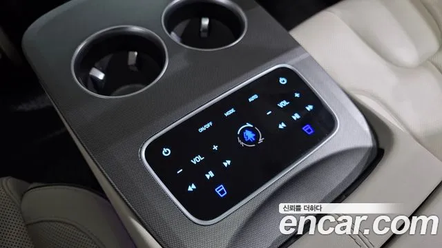Hyundai Palisade Palisade Бензин 3.8 4WD — Фото автомобиля 30