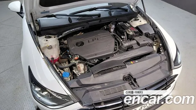 Hyundai Sonata Sonata (DN8) 2.0 LPG(Для проката) — Фото автомобиля 30