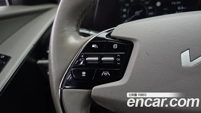 Kia Niro — Фото автомобиля 16