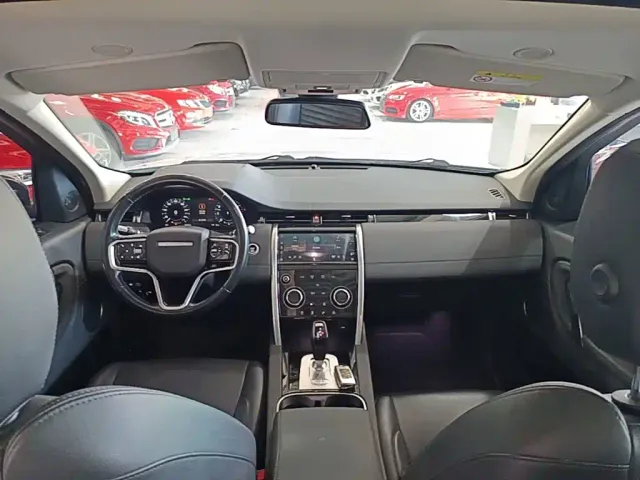 Land Rover Discovery Sport — Фото автомобиля 9