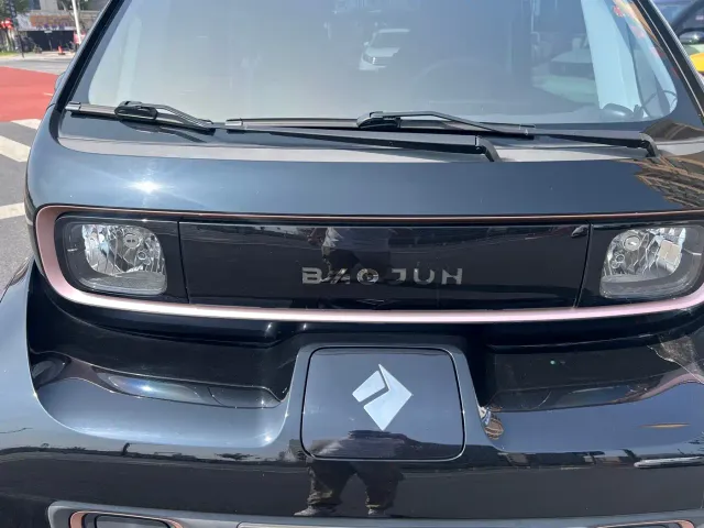 Baojun KiWi EV — Фото автомобиля 15