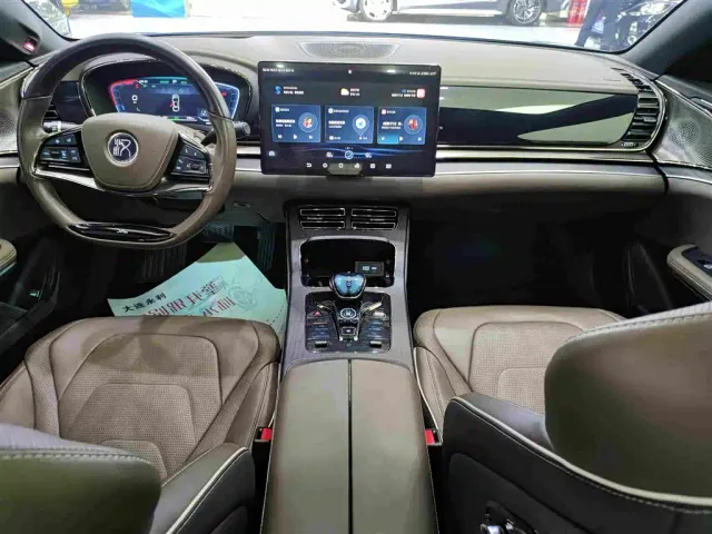 BYD Han — Фото автомобиля 6