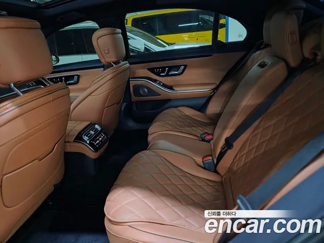 Mercedes-Benz S-Class — Фото автомобиля 5