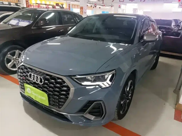 Фотография автомобиля — Audi Q3 Sportback