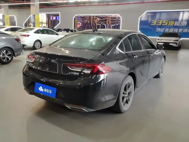 Buick Regal — Фото автомобиля 3
