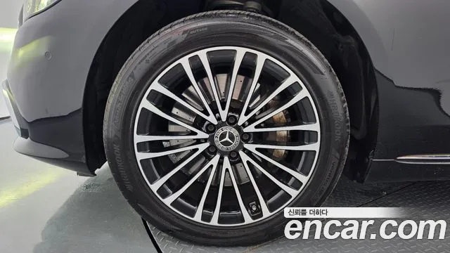 Mercedes-Benz S-Class — Фото автомобиля 4