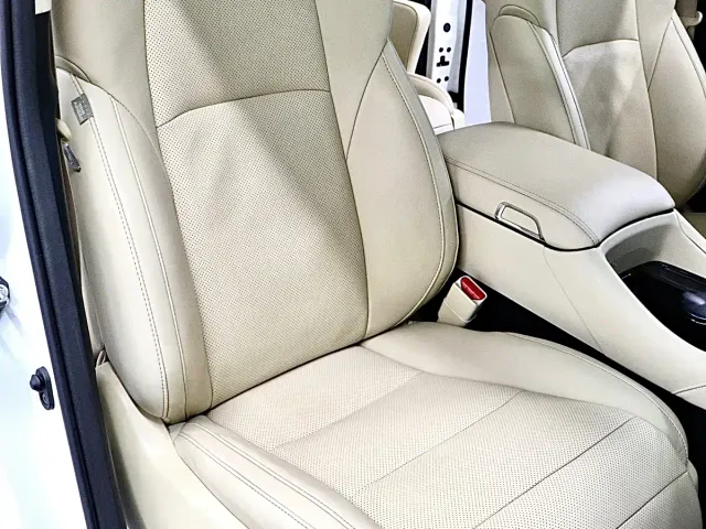 Toyota Alphard — Фото автомобиля 16
