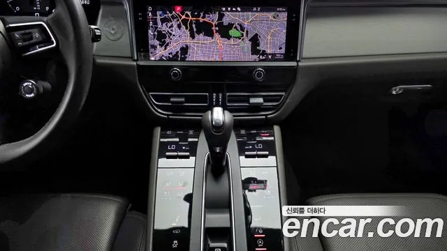 Porsche Macan — Фото автомобиля 15