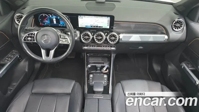 Mercedes-Benz GLB-Class — Фото автомобиля 10