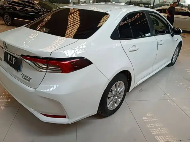 Toyota Corolla — Фото автомобиля 6