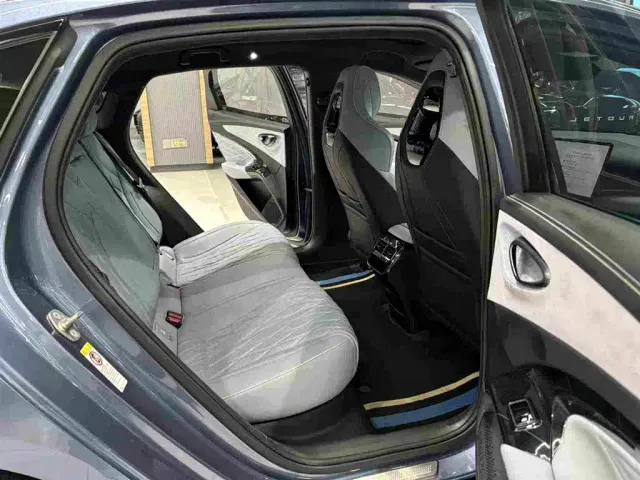 BYD Seal — Фото автомобиля 16