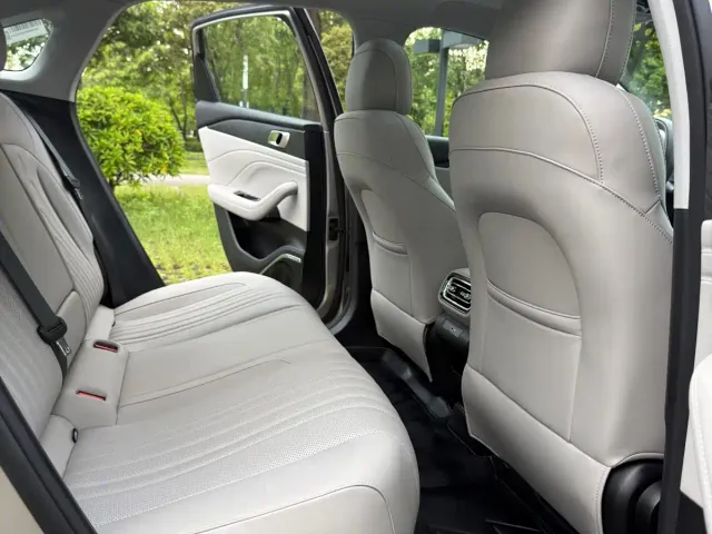 Geely Galaxy Stellar 6 — Фото автомобиля 19