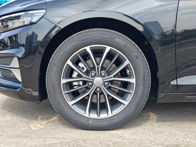 Geely Xingrui — Фото автомобиля 9