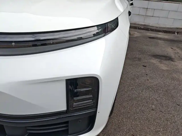 Li Auto L7 — Фото автомобиля 23