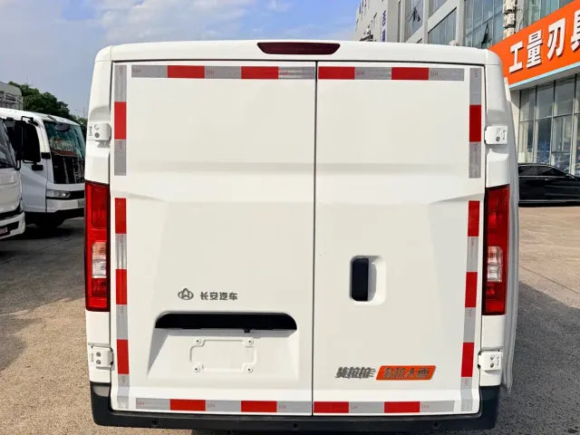 Changan Kuayue Kua Yue Xing Guang EV — Фото автомобиля 8