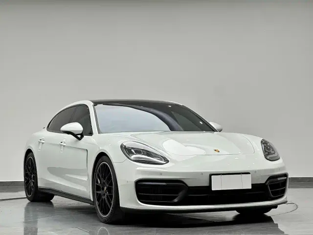 Porsche Panamera — Фото автомобиля 3