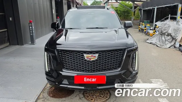 Cadillac Escalade Escalade 5 поколение — Фото автомобиля 3