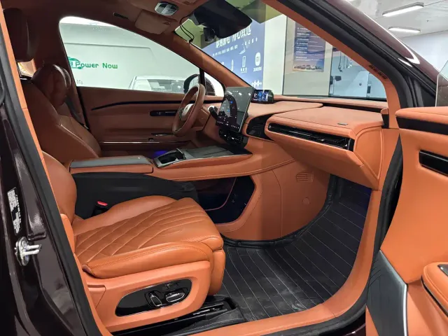 GAC Hyptec HT — Фото автомобиля 13