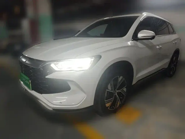 Фотография автомобиля — BYD Song Pro