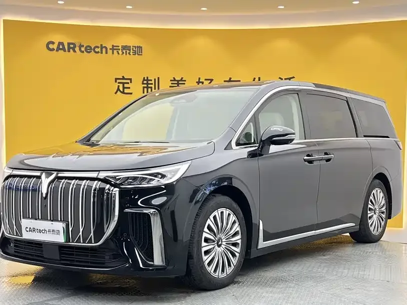 Фотография автомобиля — Voyah Auto Voyah Dreamer