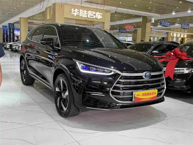 BYD Tang — Фото автомобиля 3