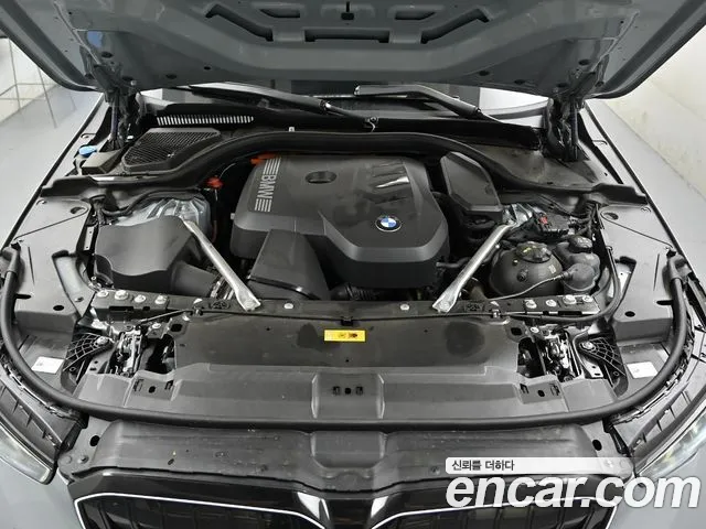 BMW 5 Series G60 — Фото автомобиля 18