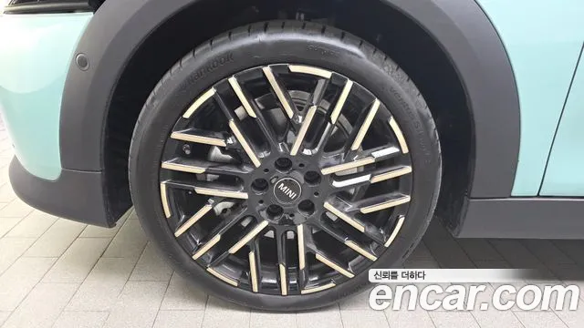 Mini Cooper — Фото автомобиля 5