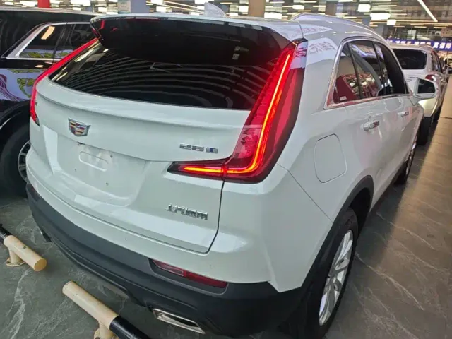 Cadillac XT4 — Фото автомобиля 6