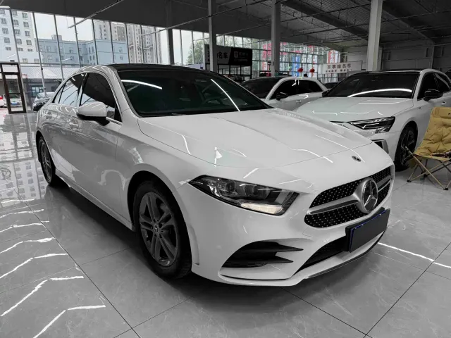 Mercedes-Benz A-Class — Фото автомобиля 3