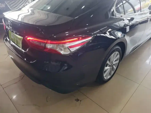 Toyota Camry — Фото автомобиля 7