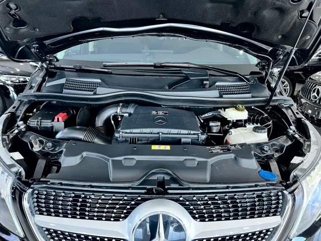 Mercedes-Benz V-Class — Фото автомобиля 27