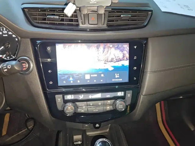 Nissan X-Trail — Фото автомобиля 12