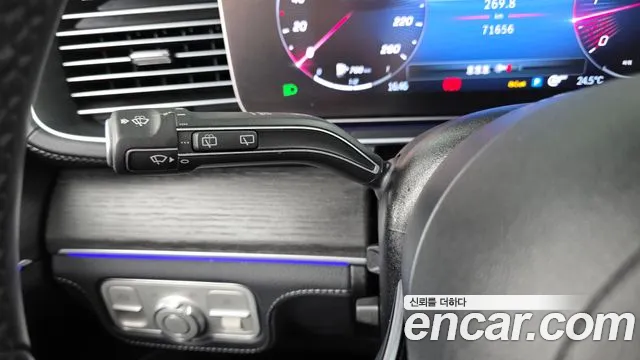 Mercedes-Benz GLE-Class — Фото автомобиля 28