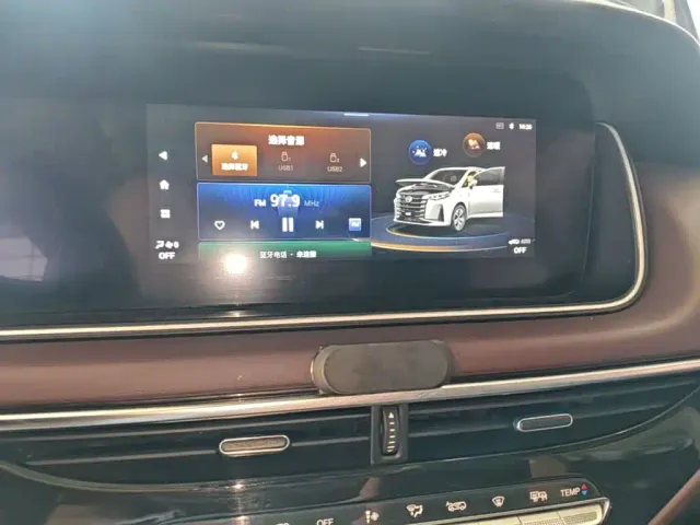 GAC Trumpchi M6 — Фото автомобиля 12