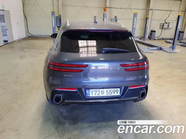 Genesis GV70 — Фото автомобиля 5