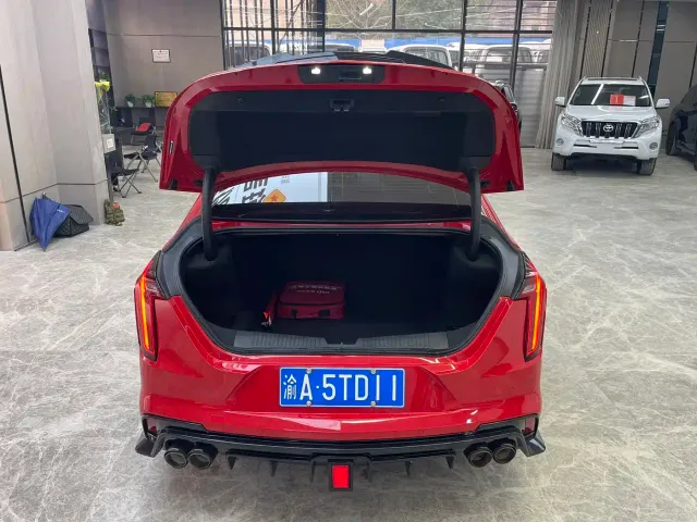 Cadillac CT4 — Фото автомобиля 8