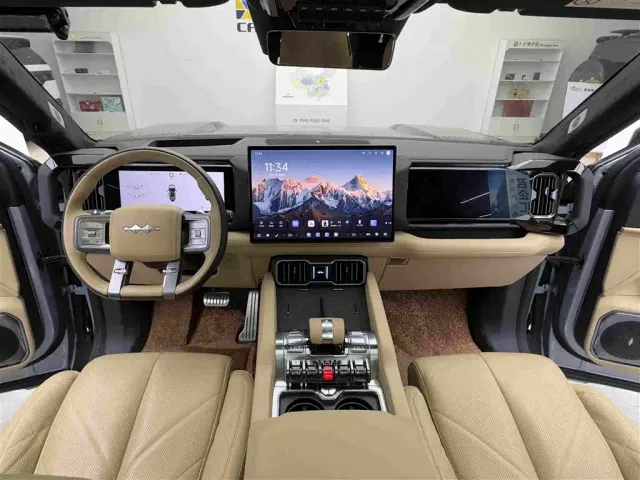 BYD FangChengBao Leopard 8 — Фото автомобиля 12