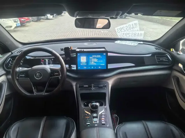 BYD Qin PLUS — Фото автомобиля 9