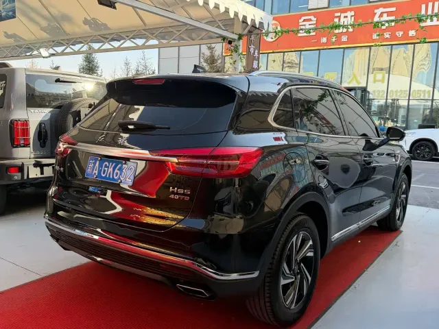 Hongqi HS5 — Фото автомобиля 9