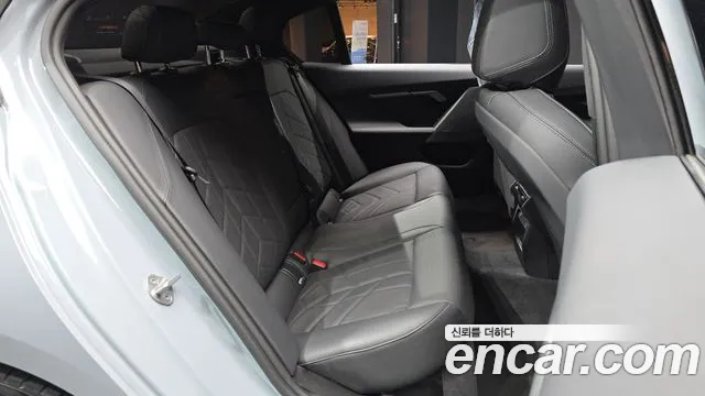 BMW 5 Series G60 — Фото автомобиля 10