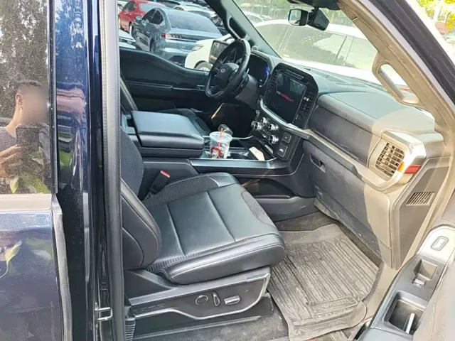 Ford F-150 Raptor — Фото автомобиля 24