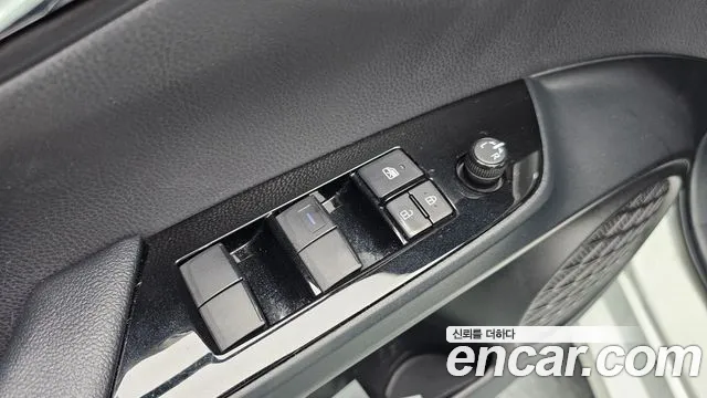 Toyota Prius — Фото автомобиля 27