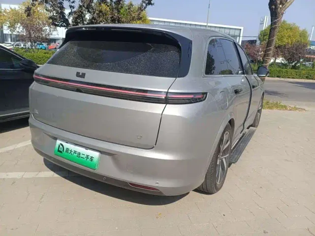 Li Auto L7 — Фото автомобиля 4