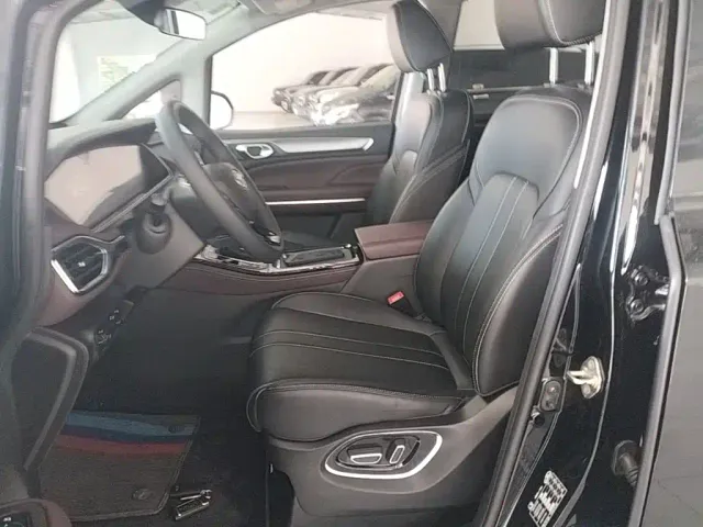 GAC Trumpchi M6 — Фото автомобиля 14