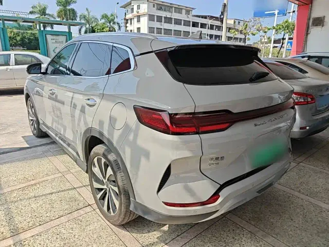 BYD Song PLUS — Фото автомобиля 22