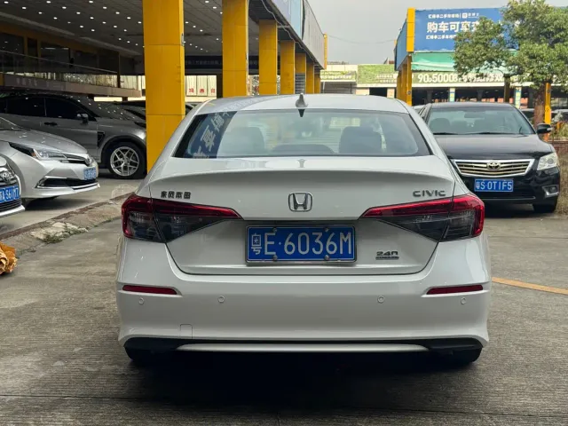 Honda Civic — Фото автомобиля 8